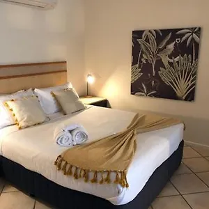 At The Sound Noosa 4* Noosaville