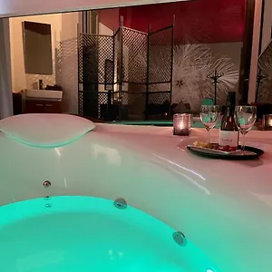 https://le-venitien.brusselshotelsbook.com